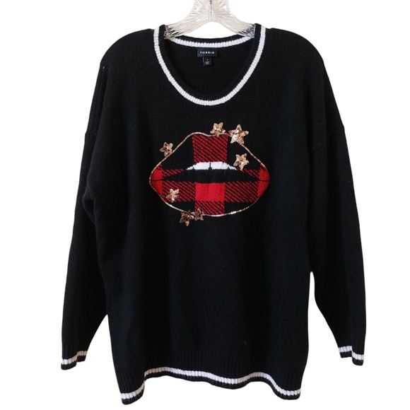 Torrid Plus Size 1X Women's Black Red Plaid Star Lips Super Soft Crew Sweater - Picture 2 of 12